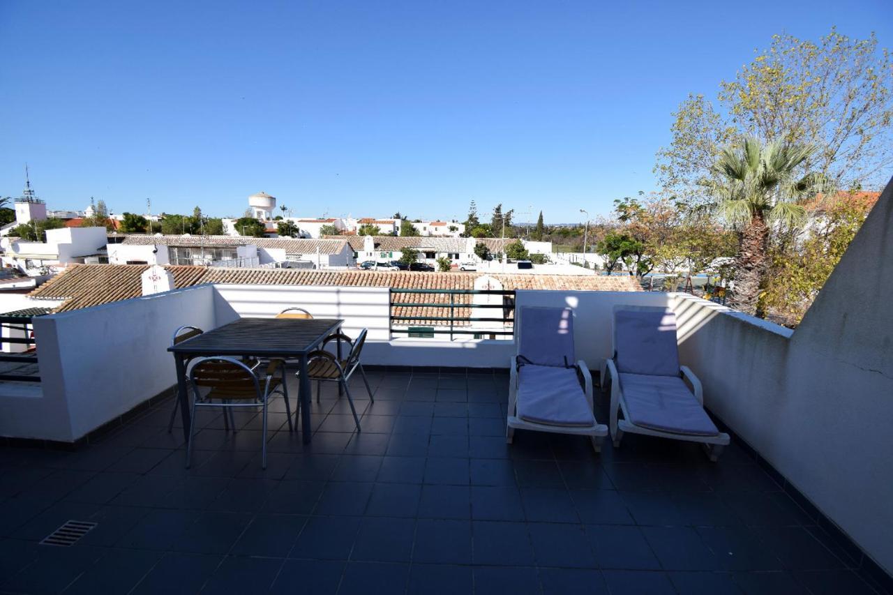 Piscina Apartment Santa Luzia  Extérieur photo